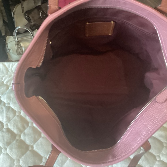 Coach Disney collection with Mickey Mouse on a dusty pink pebbled leather tote - Picture 10 of 10